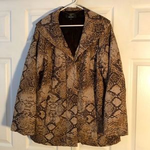 Animal print jacket, size 1X, snake print